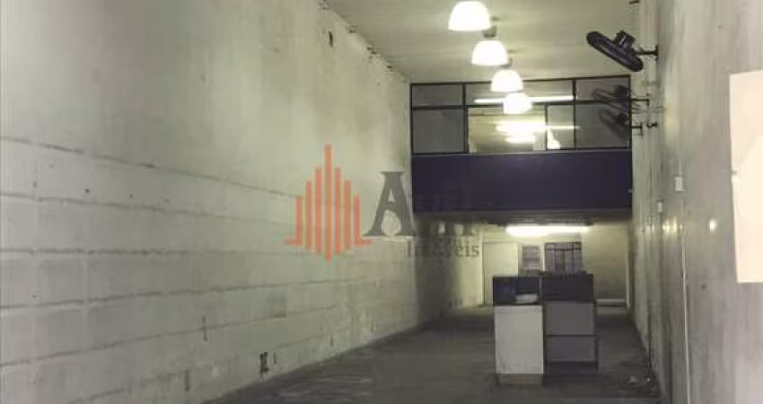 Galpão Comercial 600m² à Venda no Brás