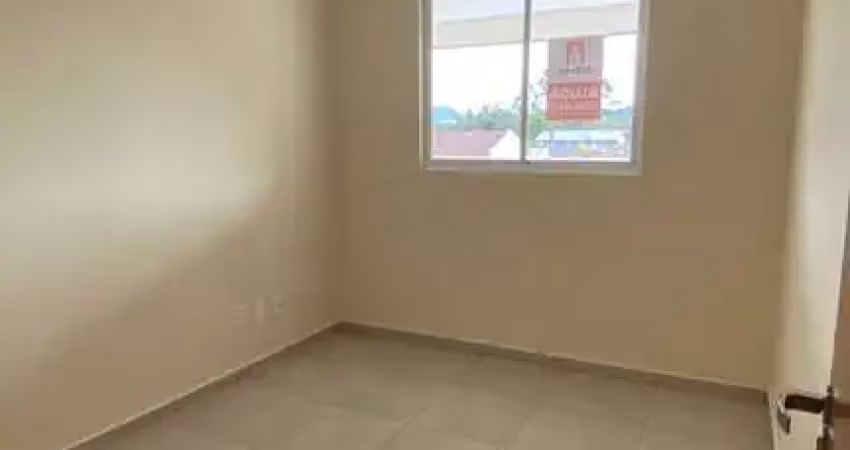 Apartamento muito bem localizado, com 1 suite mais 2 dormitórios.