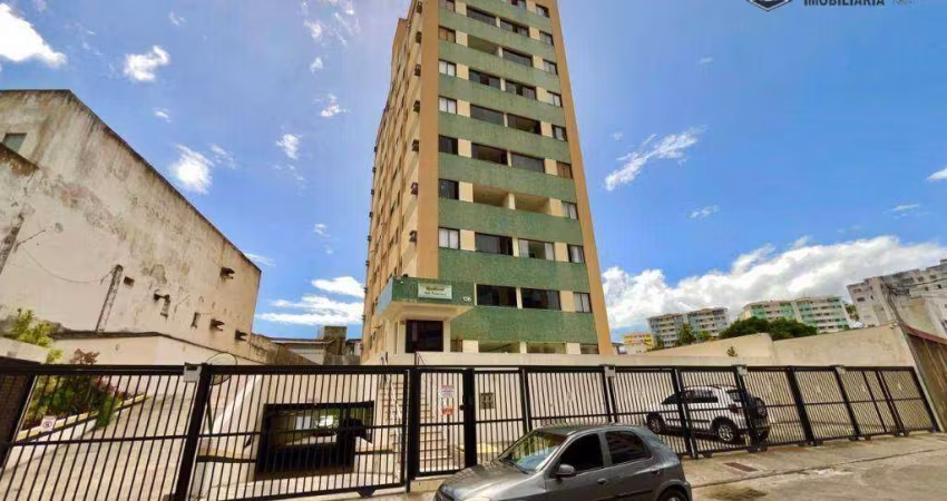 Apartamento com 2 dormitórios à venda, 54 m² por R$ 325.000,00 - Pituaçu - Salvador/BA