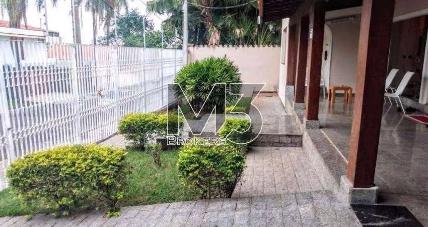 Casa à venda e para locação em Campinas, Parque Taquaral, com 4 suítes, com 700 m²