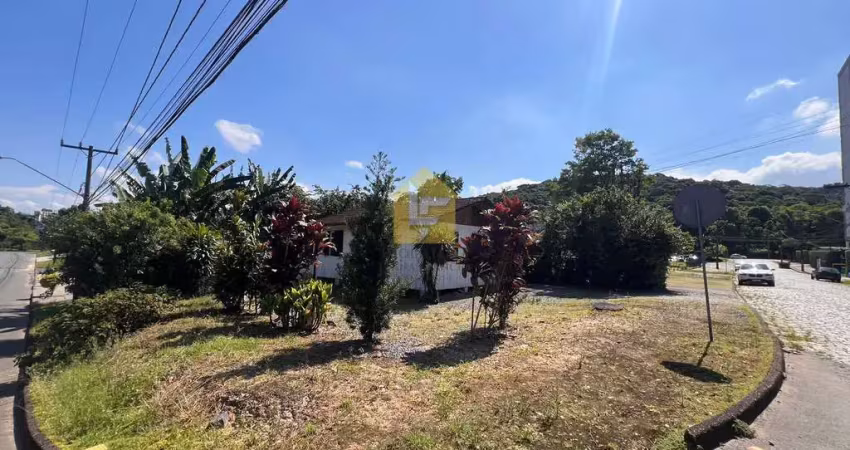 Terreno à venda no Atiradores, Joinville 