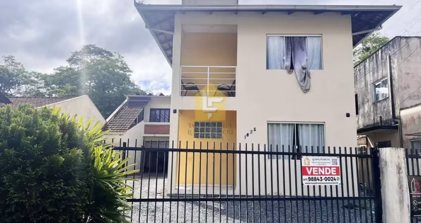 Oportunidade para investidores ** amplo sobrado no centro de pirabeiraba