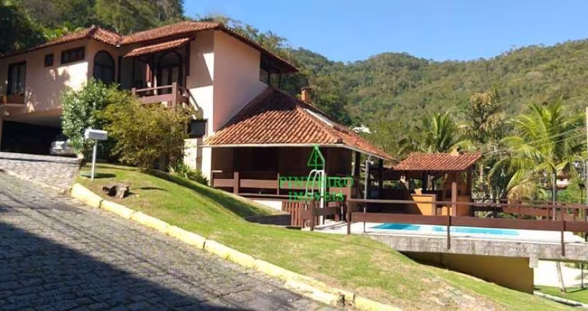 Casa com 4 dormitórios à venda, 390 m² por R$ 1.550.000,00 - Piratininga - Niterói/RJ