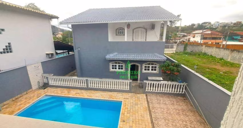 Casa com 4 dormitórios e 3 suítes à venda, 351 m² - Piratininga - Niterói/RJ