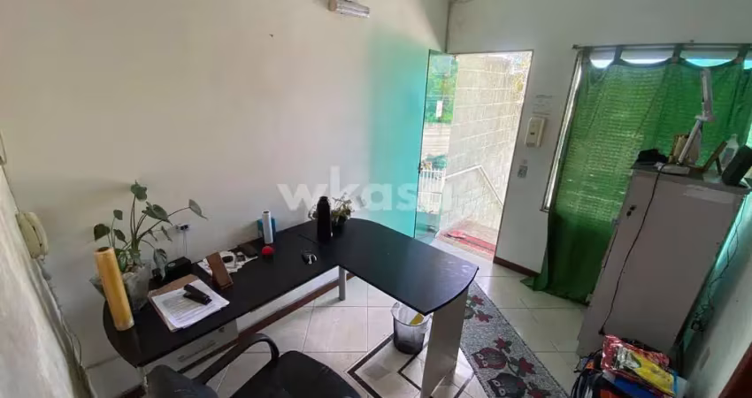 Casa comercial à venda no das Laranjeiras, Serra 
