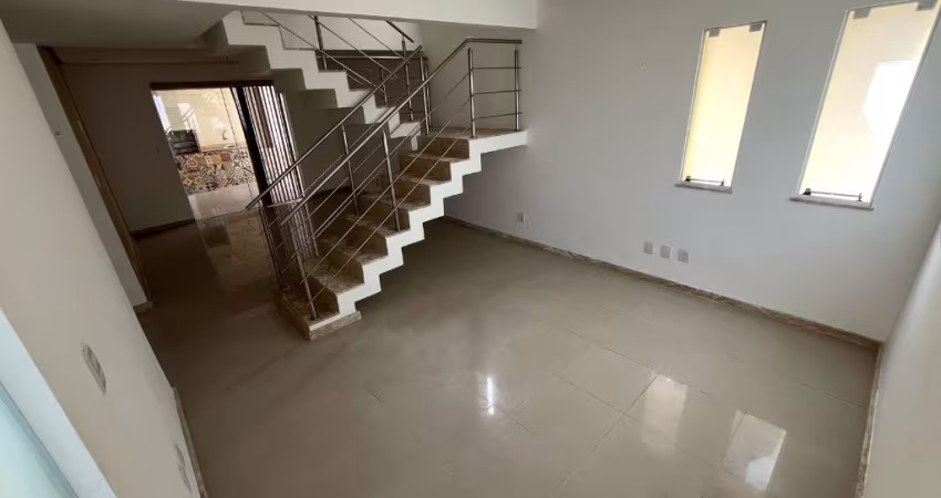 LINDA CASA PRONTA PARA MORAR EM CONDOMINIO