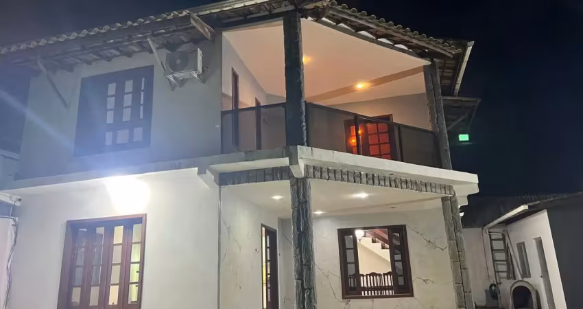 Linda casa mobiliada e decorda perto da praia pronta para morar