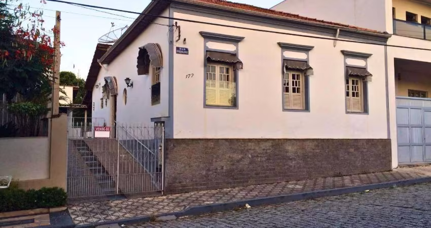 Casa para Venda em Cachoeira Paulista, Centro, 3 dormitórios, 1 suíte, 2 vagas