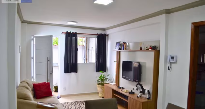 Casa para Venda em Cachoeira Paulista, Jardim Trabalhista, 2 dormitórios, 1 suíte, 2 banheiros, 2 vagas