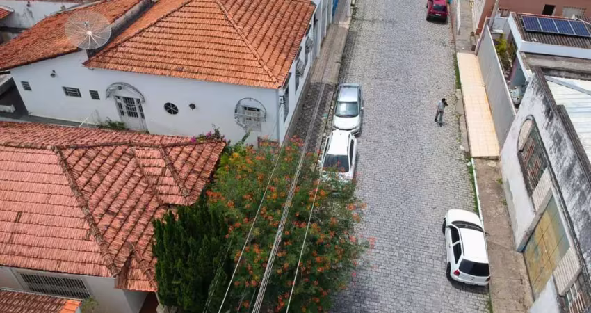 Casa para venda em cachoeira paulista, centro, 3 dormitórios, 1 banheiro