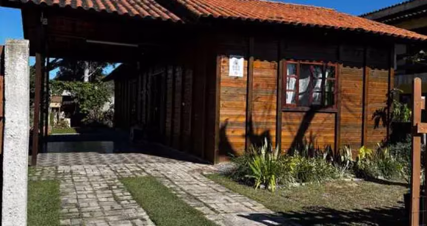 Casa com 2 quartos à venda na Praia das Palmeiras, Itapoá 