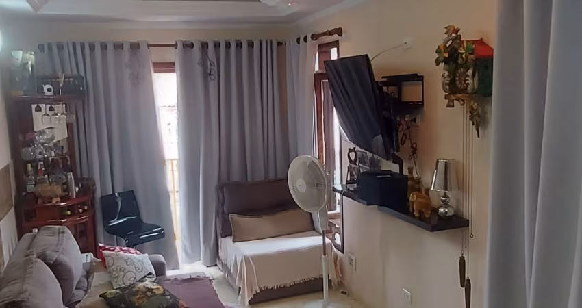 Casa assobradada á venda no Tremembé, 3 quartos e 1 vaga de garagem
