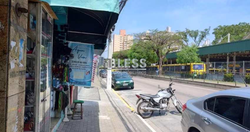 Ponto Comercial e 4 banheiros à Venda, 300 m² por R$ 1.600.000 ; SL00154