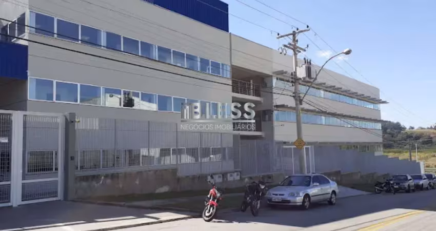 Sala comercial e 2 banheiros para alugar em itatiba; sa00503