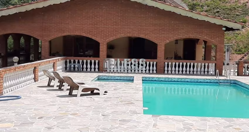 Chácara à venda em Campo Limpo Paulista - Estância São Paulo: 4 quartos, 2 suítes, 1 sala, 3 banheiros, 6 vagas, 462m².