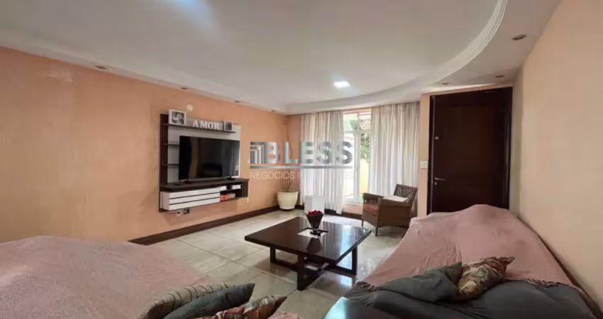 CASA DE RUA À VENDA NO BAIRRO JARDIM ANA MARIA - JUNDIAÍ - CA03309