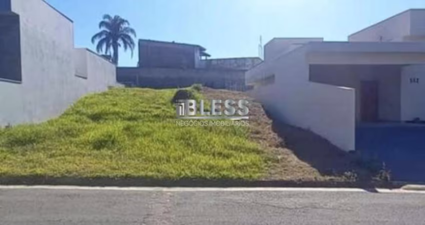 Terreno à Venda no Condomínio Residencial Chacur, 328m em Várzea Paulista Jundiaí.