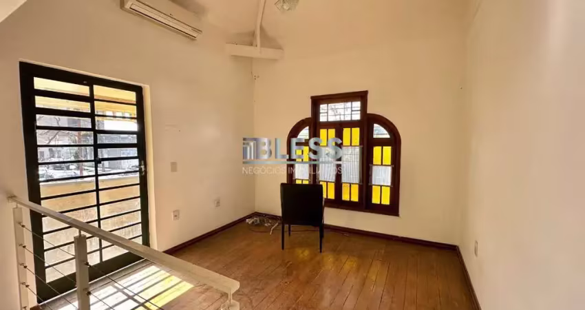 Casa à venda no centro da cidade ( rua prudente de moraes) excelente localização!