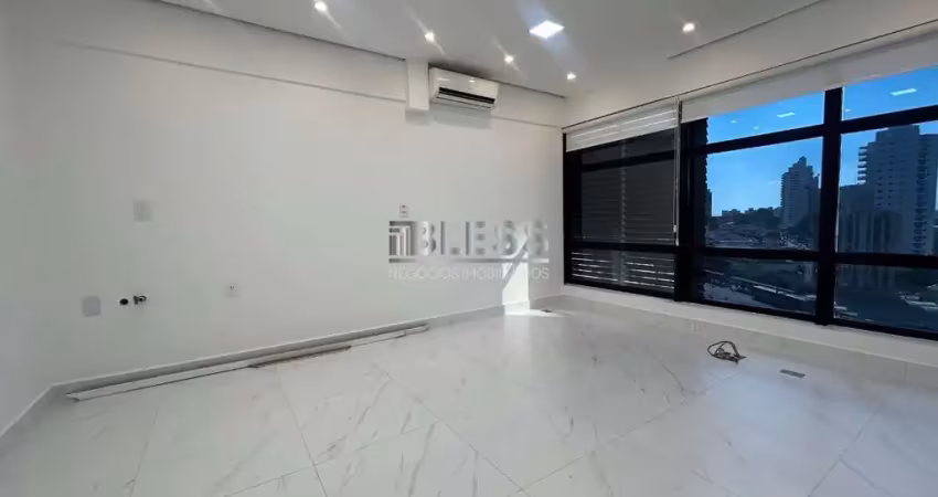 Sala comercial (reformada) para locação no condomínio nino plaza -  anhangabaú - jundiaí - sa00557