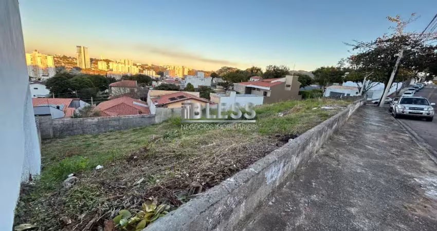 Terreno de rua à venda (com declive) - jardim samambaia - jundiaí - te00891