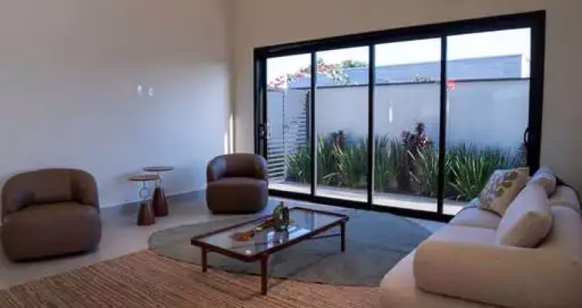 Casa térrea com 4 suítes e piscina condomínio jardins do golfe