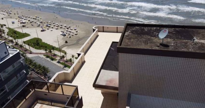 Apto na Praia de Solemar