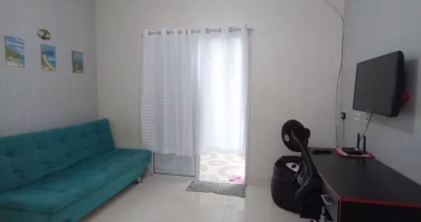 Apto térreo com 1 dorm na Praia da Maranduba!