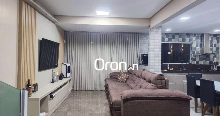 Sobrado com 4 dormitórios à venda, 284 m² por R$ 850.000,00 - Jardim Atlântico - Goiânia/GO