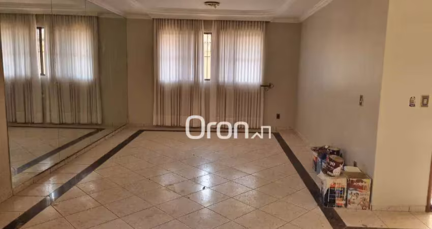 Sobrado à venda, 253 m² por R$ 1.580.000,00 - Jardim América - Goiânia/GO
