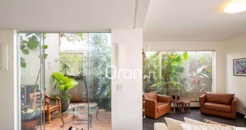 Sobrado com 3 dormitórios à venda, 307 m² por R$ 1.830.000,00 - Loteamento Portal do Sol II - Goiânia/GO