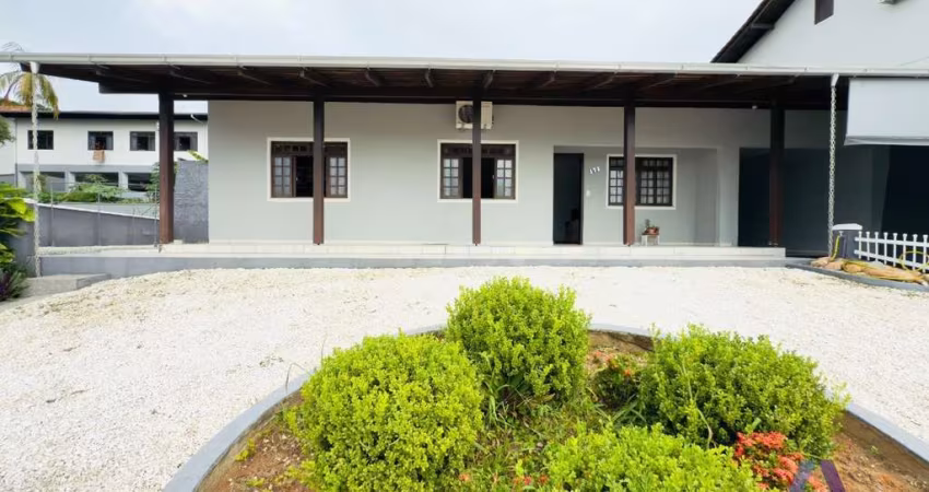 Casa com 4 quartos à venda na Rua Christian Wilhelm Staack, 175, Itoupava Central, Blumenau