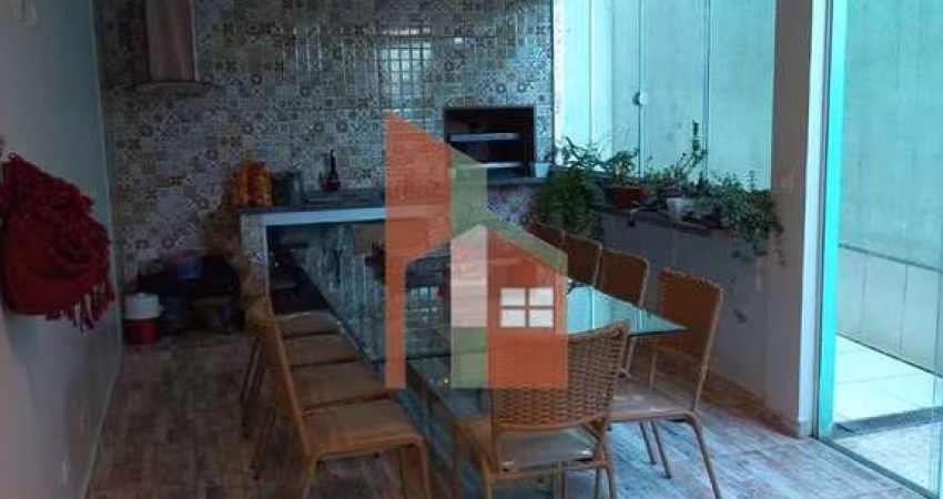 Casa c/ 2 dorm. à venda em Atibaia, bairro Alvinópolis