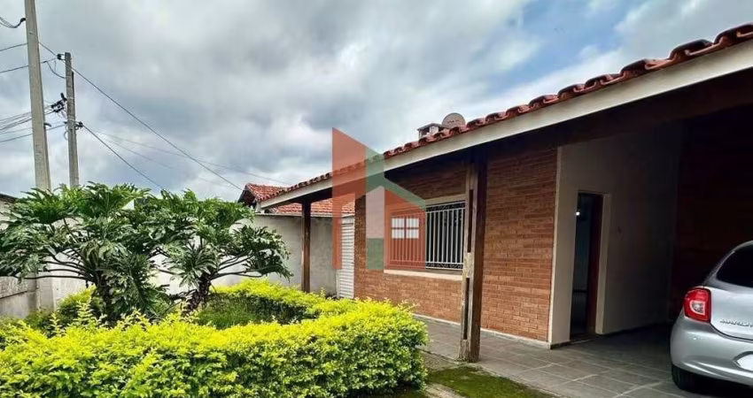 Casa térrea c/ 3 dorm. em Atibaia, Jd. Paulista