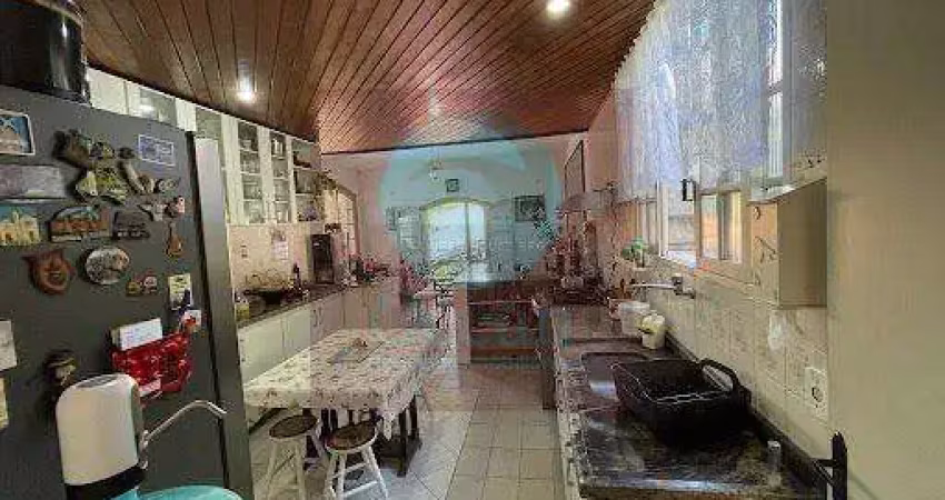 Ocean vende: Recanto, condomínio, Casa Principal 4 quartos, sendo 1suíte c/ banheira, piscina, sauna