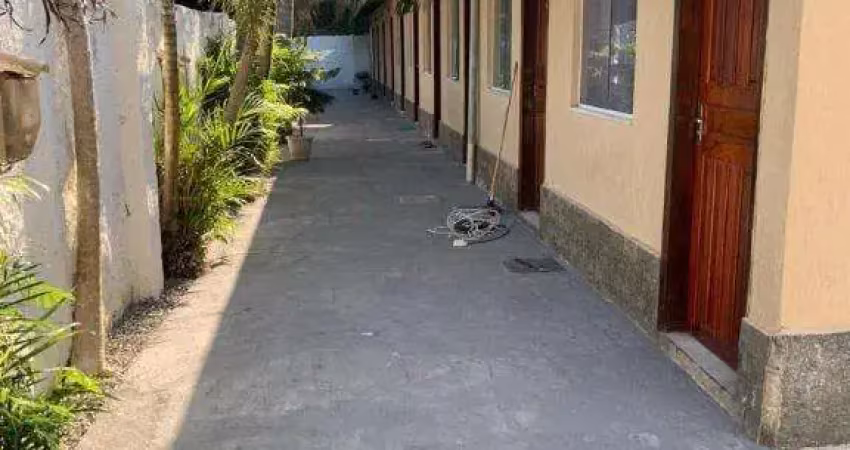 Ocean vende: itaipu, área nobre, terreno 525m² c/10 kitnets, renda 6.000, só a vista, ac. permuta