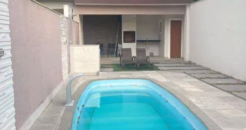 Ocean vende: maricá, itaipuaçu, casa 2quartos, sendo 1 suíte, armários cozinha, piscina, área gormet