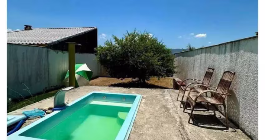 Ocean vende: Maricá, Itaipuaçu, casa 2quartos(1suíte), piscina, área serviço, garagem, terreno 240M²