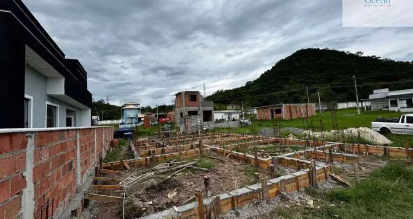 Ocean vende: maricá, condomínio vitoria dos anjos, lote 216m², fundação iniciada e laje comprada.