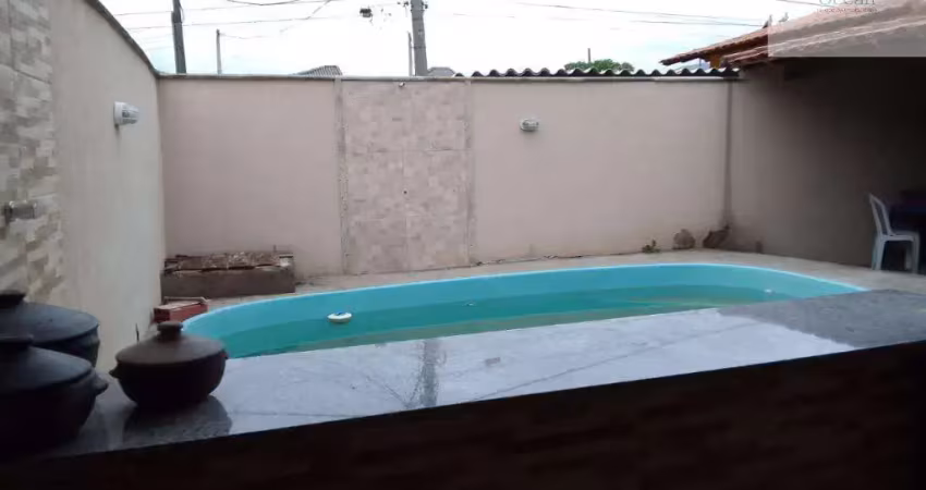 Ocean vende: Marica, Itaipuaçu, casa 2quartos(1suíte), área lazer piscina/churrasqueira.