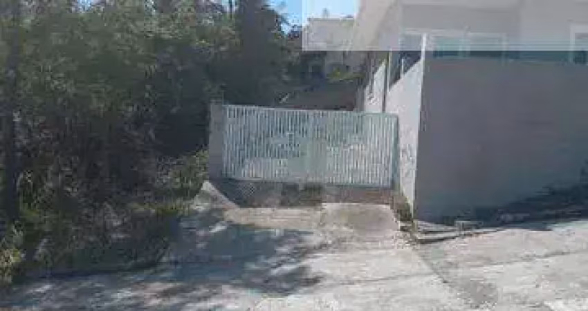 Ocean Vende: Flamengo, Condomínio, Casa, 2 quartos sendo 1 suíte, varanda