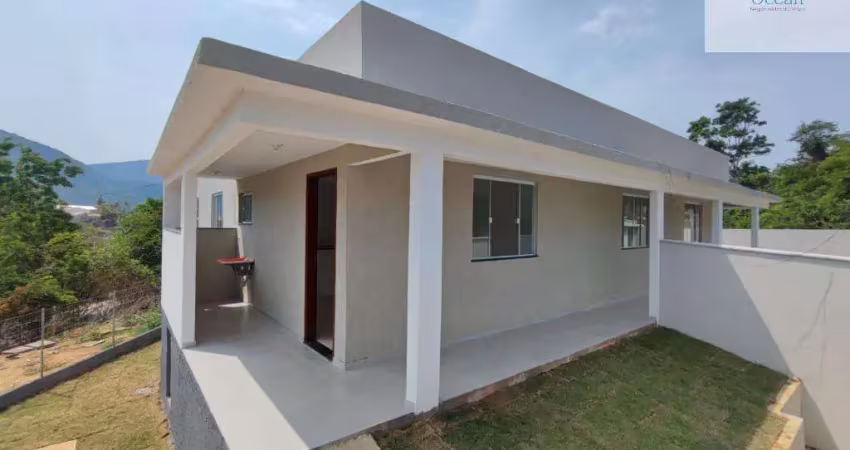 Ocean vende: maricá, são josé imbassai, casa 2 quartos, sendo 1 suíte, garagem, coz. americana.