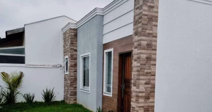 Excelentes casas em condomínio fechado a 400 metros do mar!!!