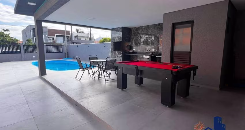 Casa Térrea 50 m do mar com Piscina, Edícula e espaço externo Baln Riviera