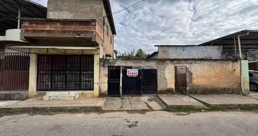 Casa com 2 andares + ponto comercial + terreno 300m² à venda – bairro surina