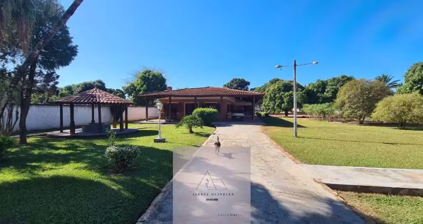 Maravilhosa chácara à venda em itu-sp: 4 quartos, 1 suíte, 3 salas, 3 banheiros, 3 vagas de garagem