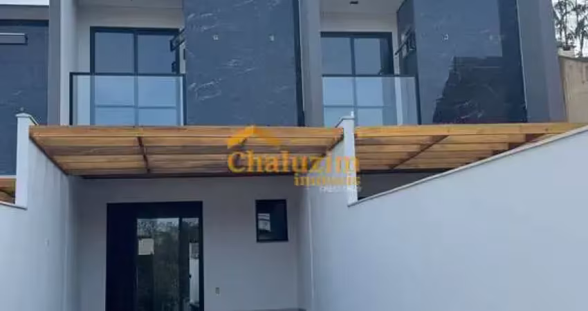 Casa com 3 quartos à venda na Rua Humanitas, 17, São Marcos, Joinville