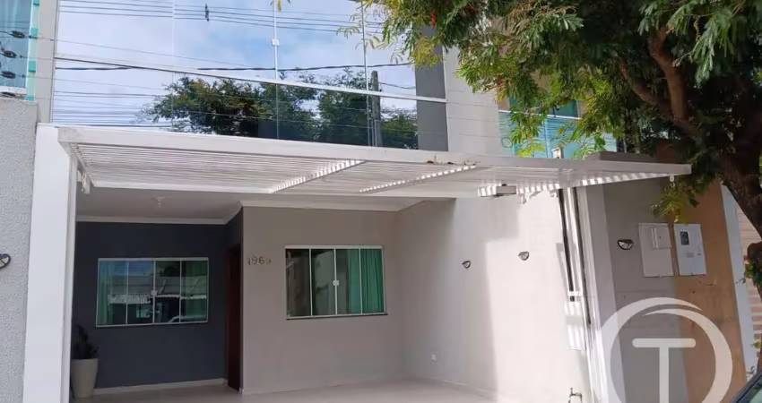 Sobrado no esmeralda, mobiliado, c/ 01 suíte e 2 quartos, 2 vagas