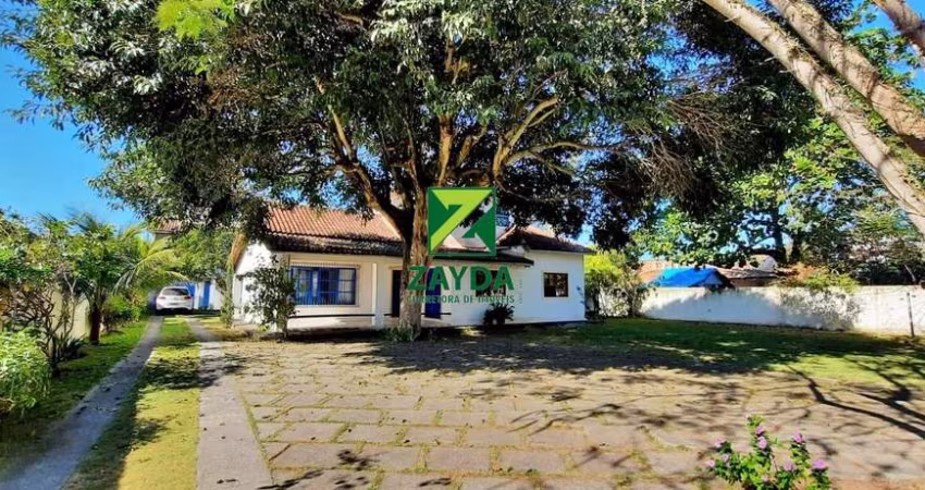 Casa à Venda em Casimiro de Abreu-RJ, Centro - Barra de São João! 5 Quartos, 1 Sala, 2 Banheiros, 301,43m²!