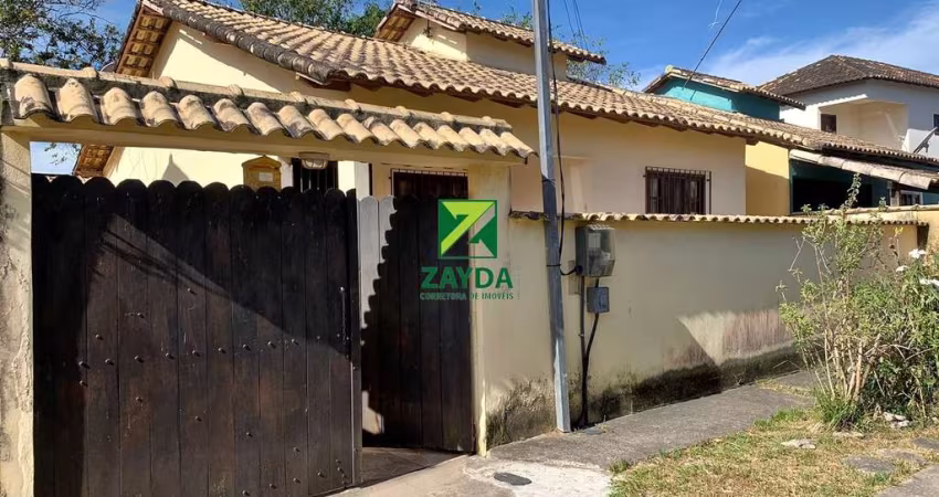 Casa à venda em Barra de São João, bairro Santa Irene: 2 quartos, 1 sala, 1 banheiro, 1 vaga de garagem!