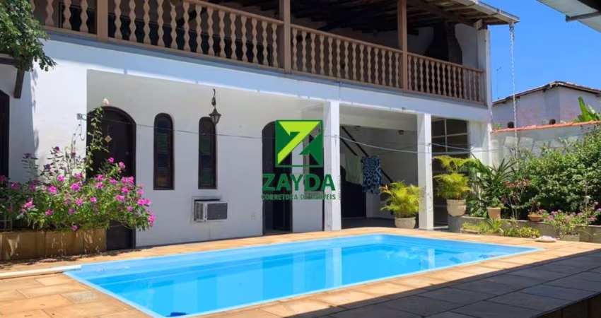 Casa de luxo à venda em Barra de São João - Casimiro de Abreu-RJ: 4 quartos, 2 suítes, 2 salas, 4 banheiros, 3 vagas de garagem, 342 m².